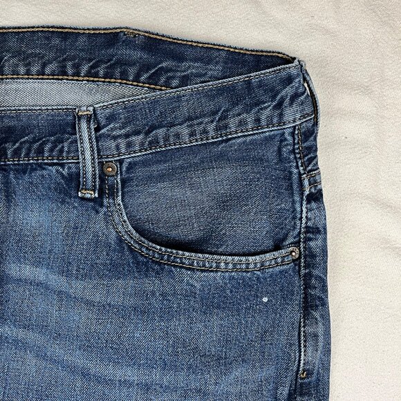 Levi's 569 Jean Shorts Jorts Blue Size 44 Medium Wash Denim High Rise Pockets - Picture 4 of 13